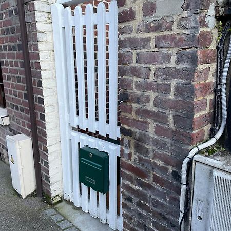 Le Studio Aristide Lägenhet Pont-Audemer Exteriör bild